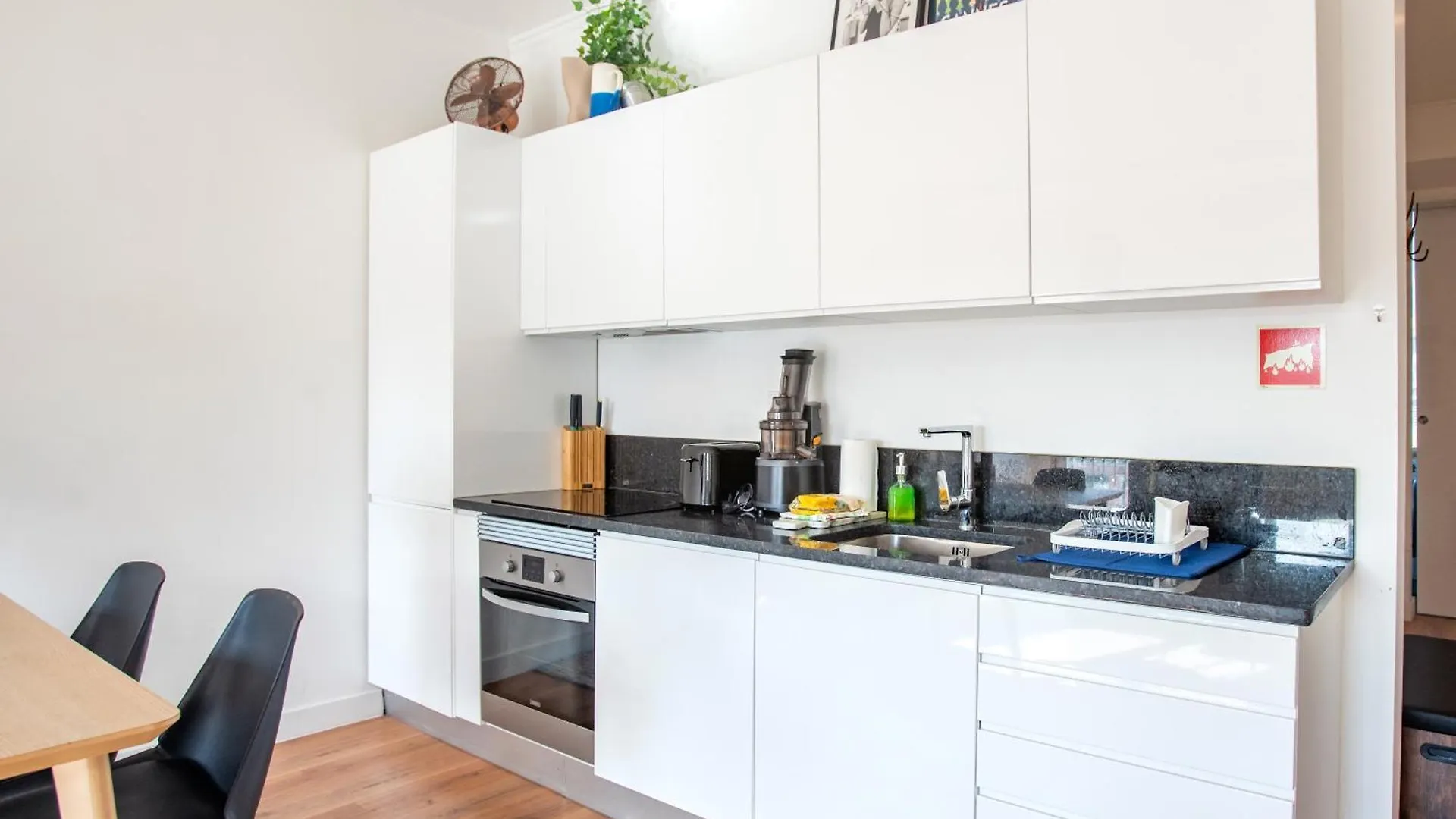 Bright Apartment In Lisbon