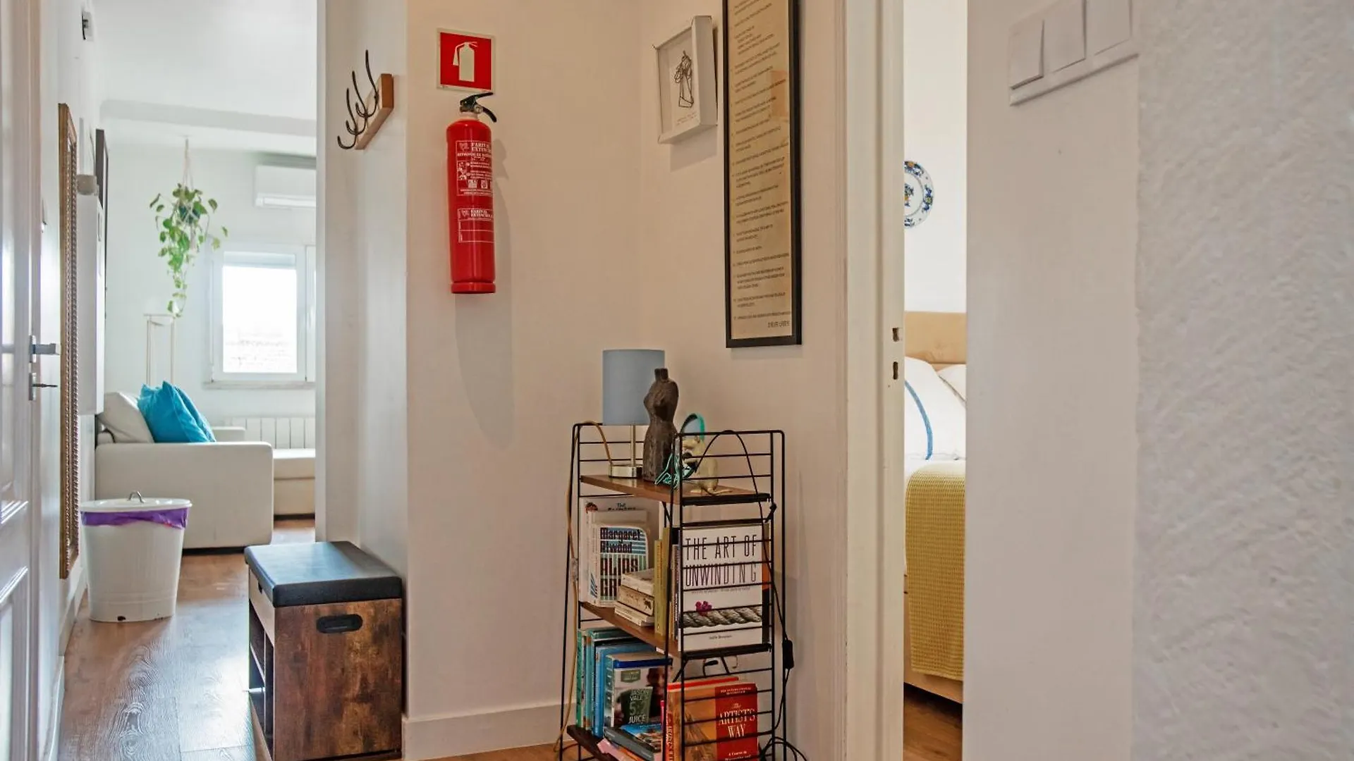 Bright Apartment In Lisbon 0*,