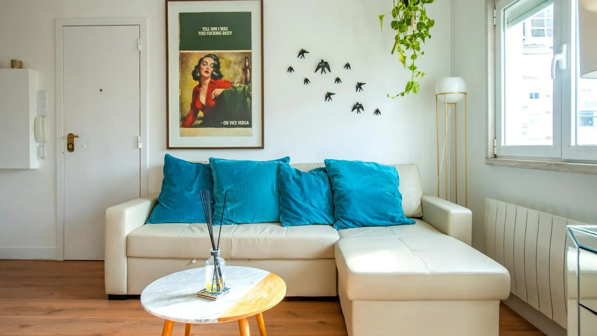 Bright Apartment In Lisbon